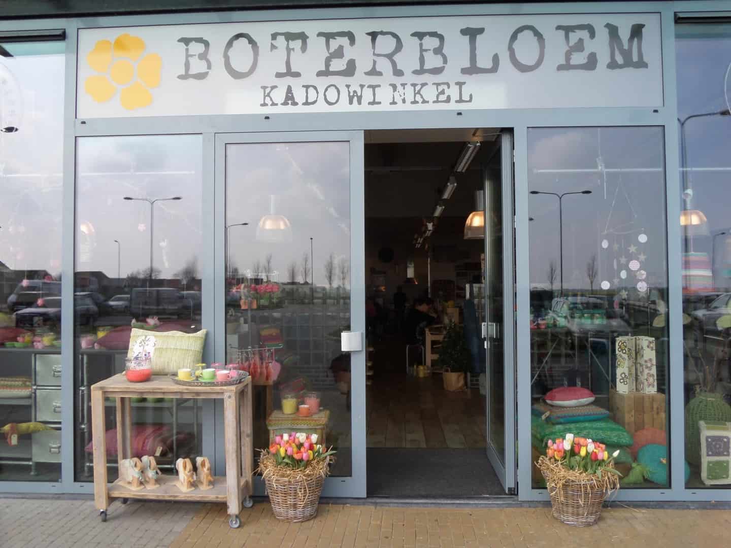 Kadowinkel en textielwerkplaats De Boterbloem in Julianadorp