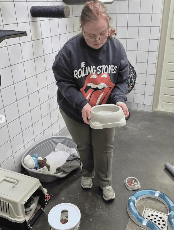 Jouw dagbesteding, jouw nieuwe plek. | Dagbesteding biedt structuur en sociale interactie voor deelnemers van verschillende leeftijden.