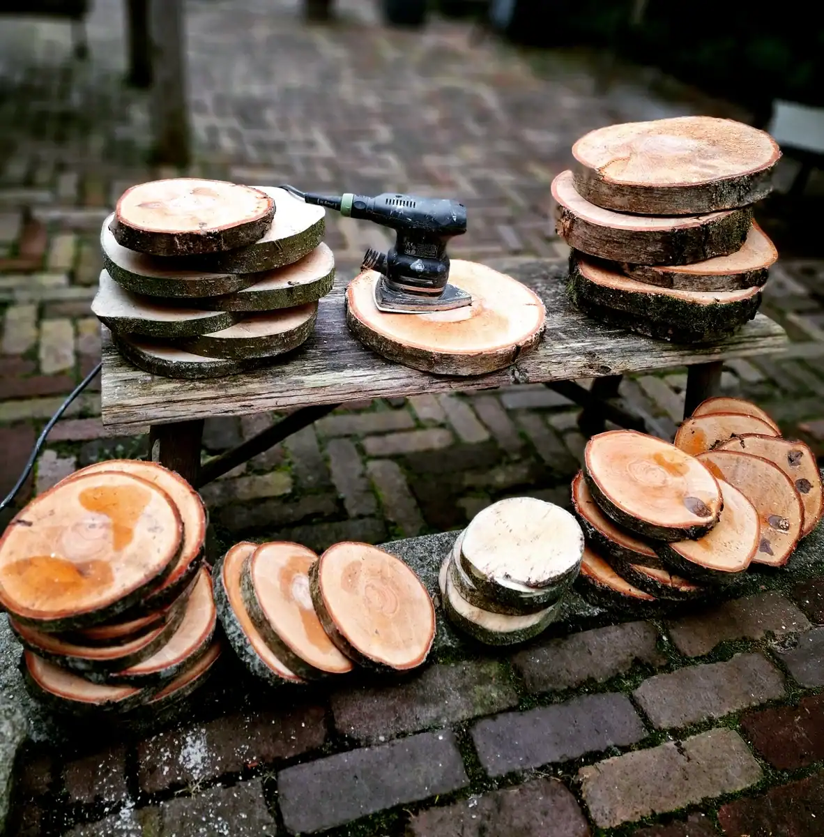 Jouw dagbesteding, jouw nieuwe plek. | LWDagbeleving houtbewerking | Dagbesteding biedt waardevolle activiteiten en ontwikkelingskansen voor iedereen.