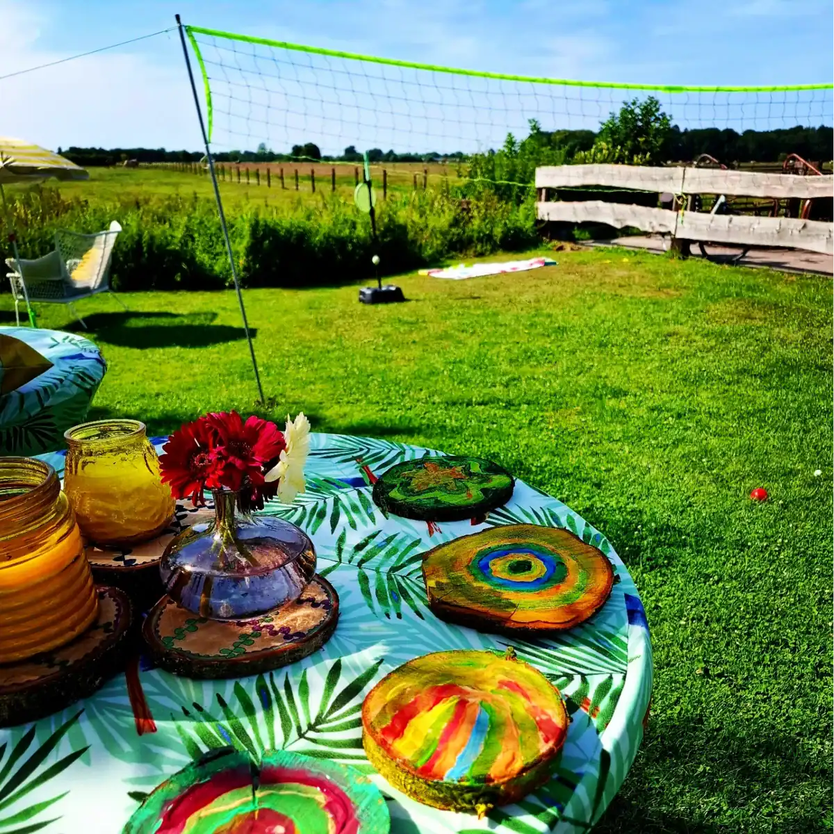 Jouw dagbesteding, jouw nieuwe plek. | LWDagbeleving Buiten | Dagbesteding biedt structuur en sociale activiteiten in een groene, inspirerende omgeving.